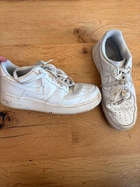 Nike mens 9 air force 1s